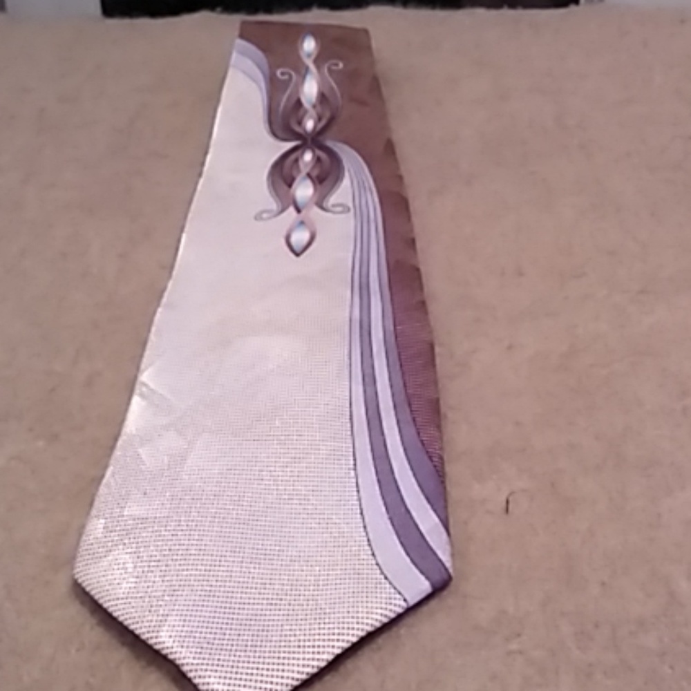 Necktie - Picture 2 of 4